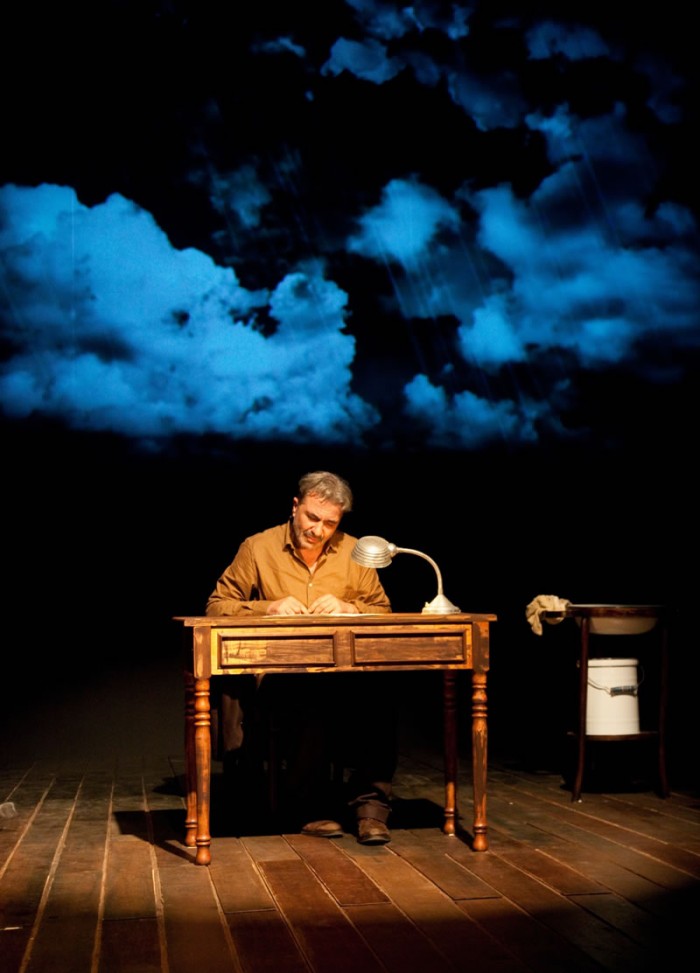 Até sempre, compañeiro. Ate sempre, Miguel.